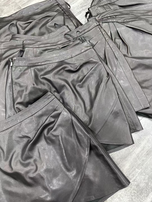 Women's leather skirt 